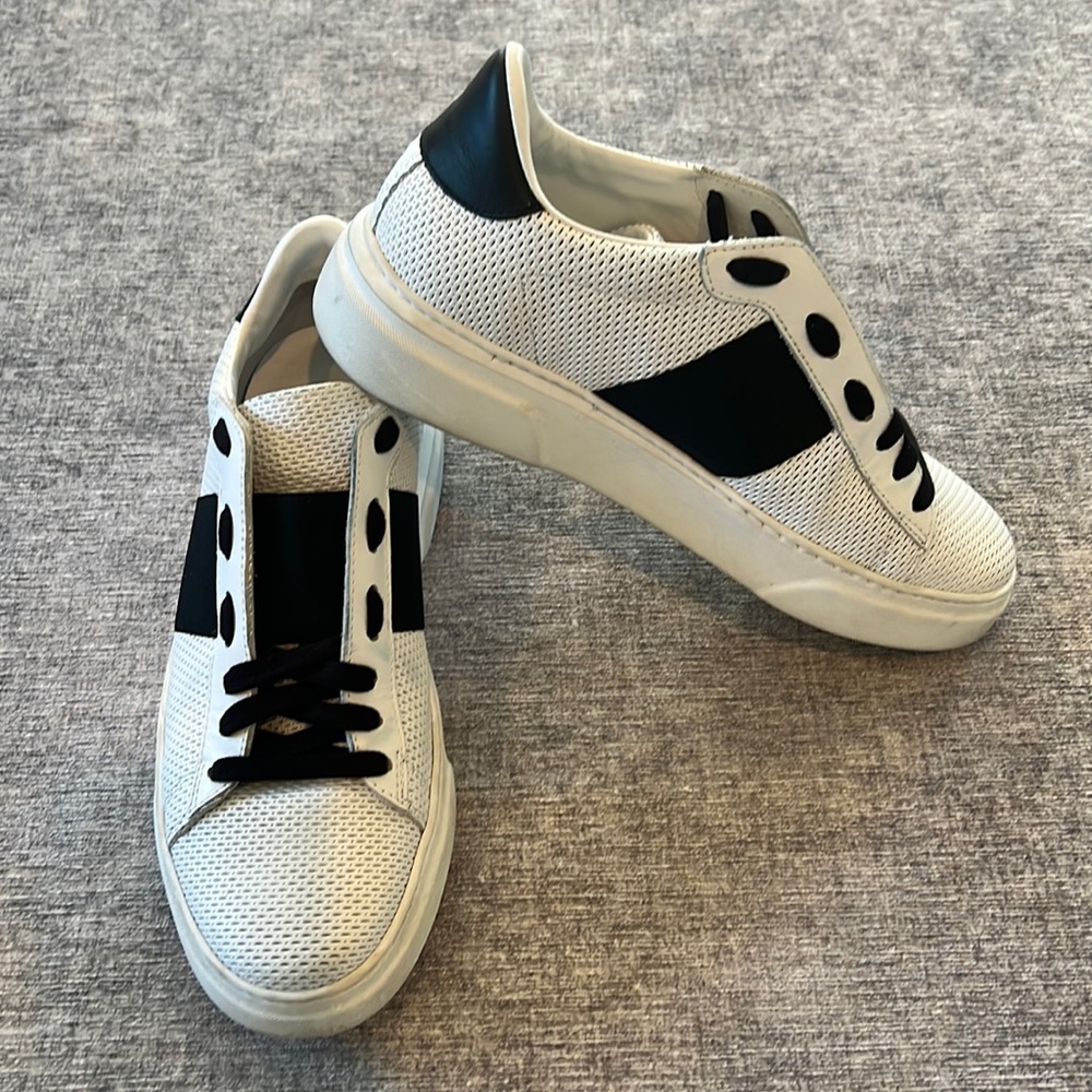 M. Gemí Black & White Sneakers - Size 40